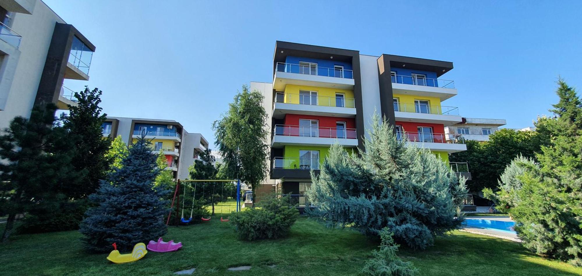 Airport Residence 3 Отопени Экстерьер фото