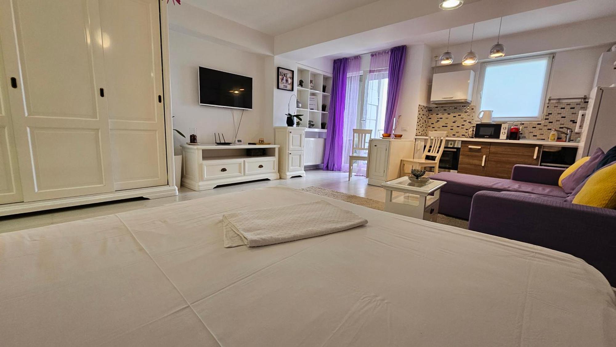 Airport Residence 3 Отопени Экстерьер фото