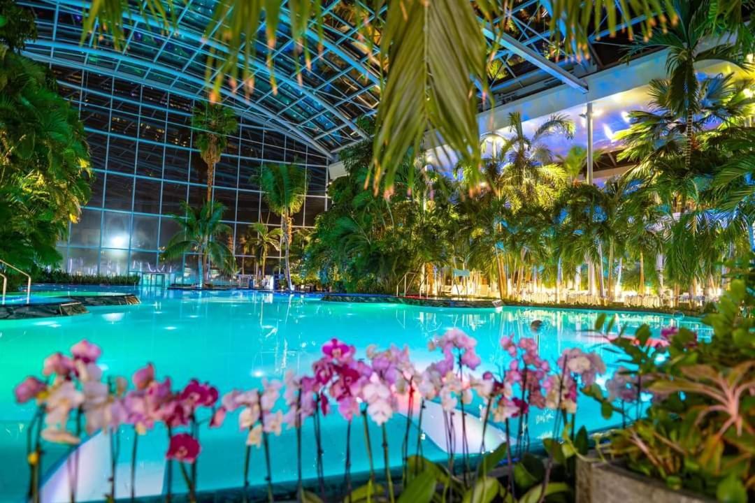 Airport Residence 3 Отопени Экстерьер фото